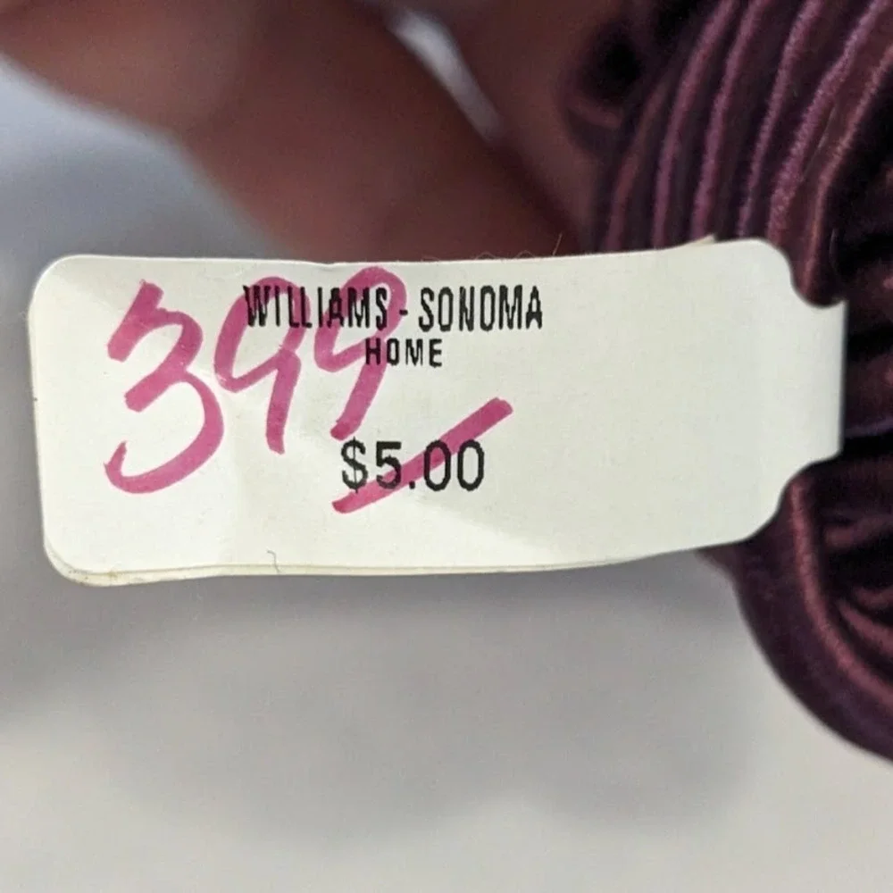 Williams Sonoma Home Braided Knot Napkin Rings Set of 8 Wine Burgundy NEW